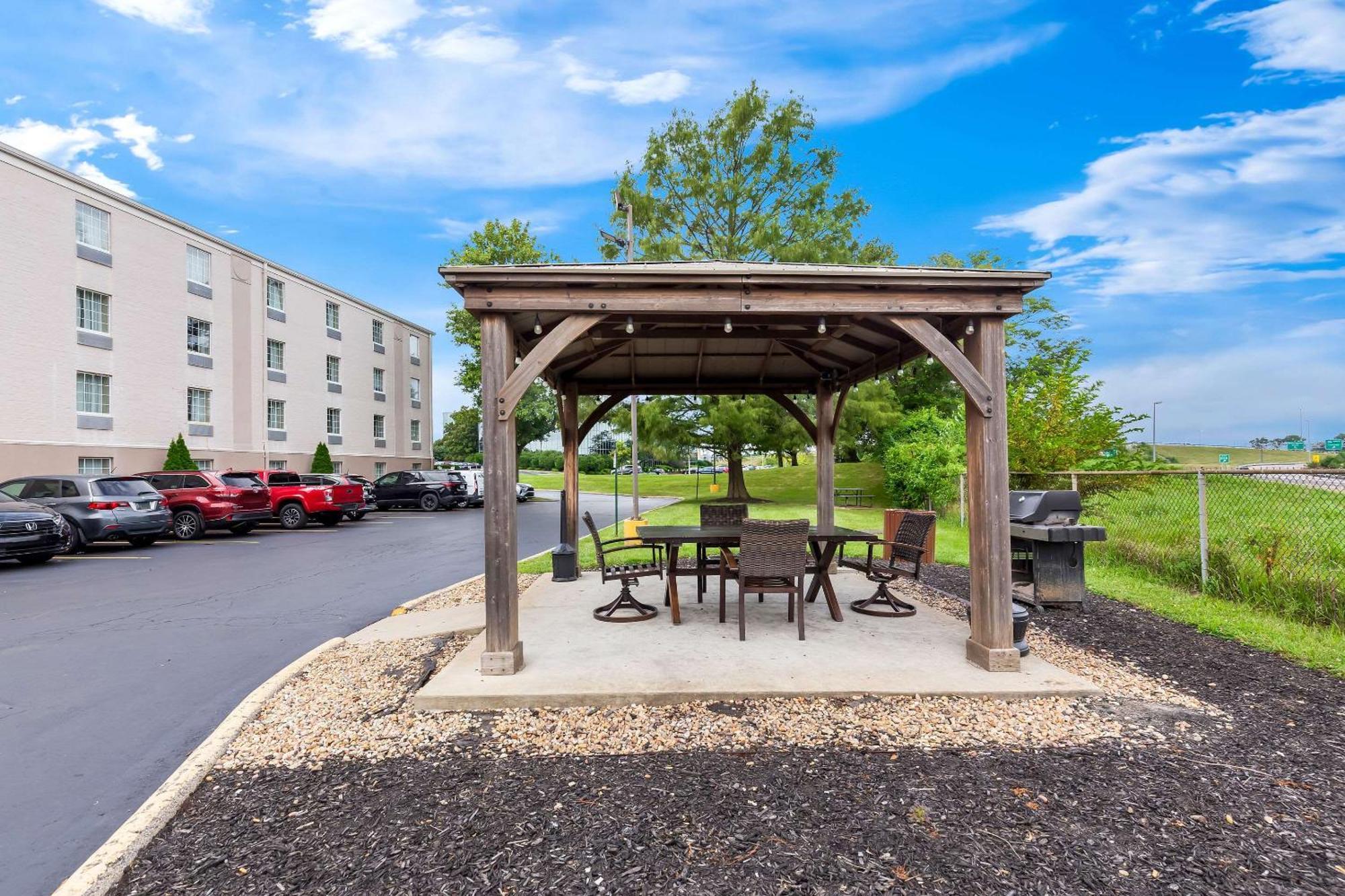 Comfort Inn St Louis - Westport Event Center Maryland Heights Kültér fotó